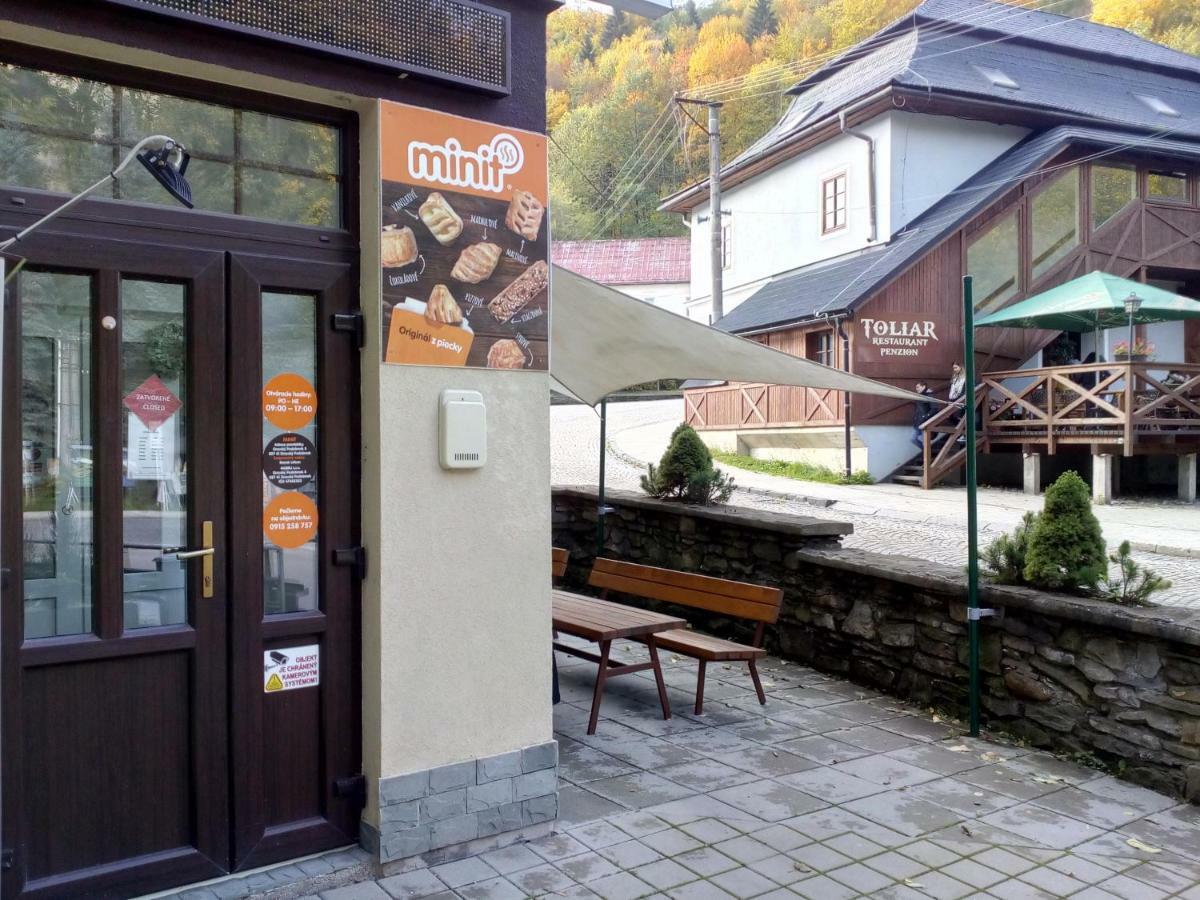 Urban Center Oravsky Podzamok Exterior foto